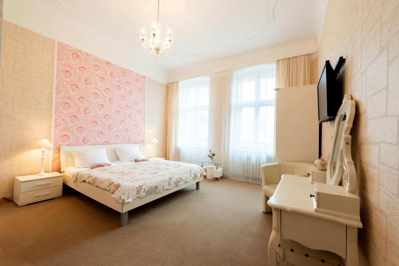 Hotel Pension Dahlem Berlin Exteriör bild